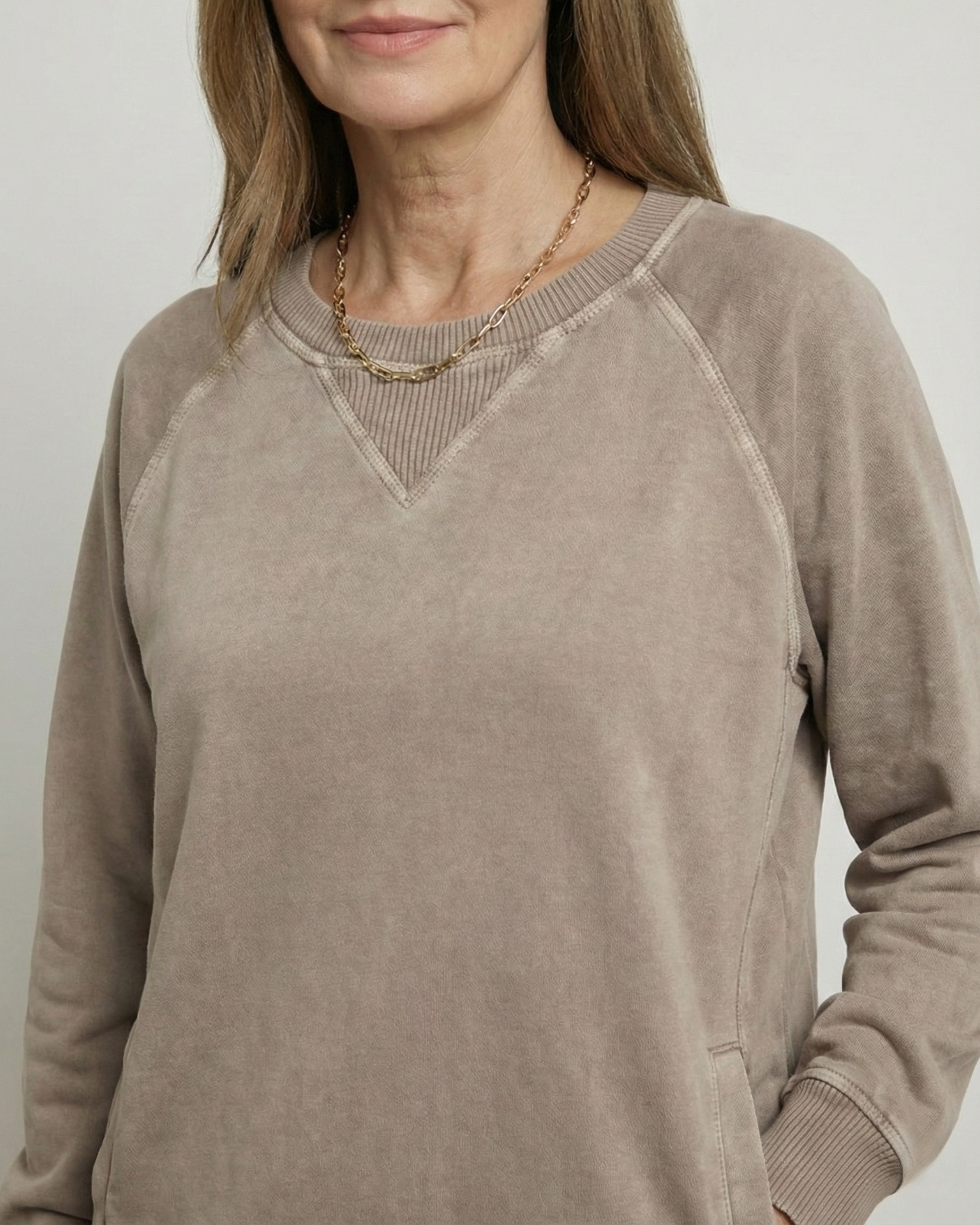 VIOLA - Ribbed Accent Pocketed Pullover